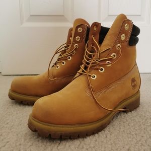 Men's Timberland yellow boots US 8.5M